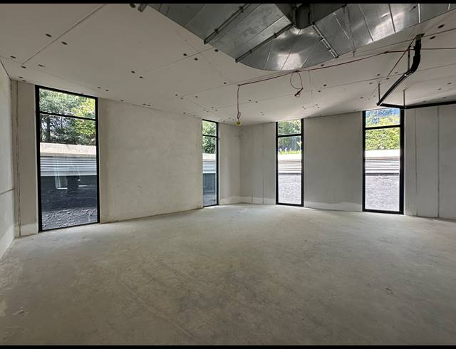 1,601M² OFFICE TO LET IN SANDTON CENTRAL